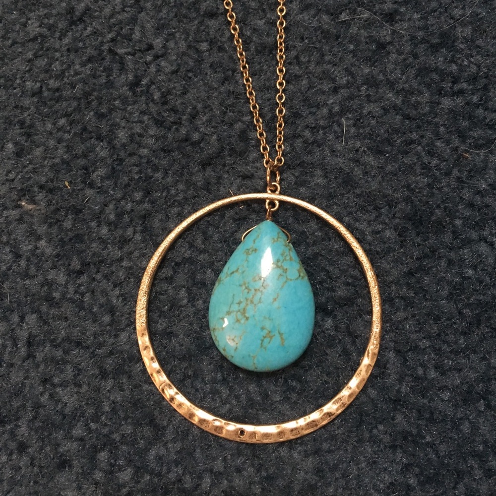 long turquoise and gold pendant necklace